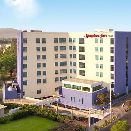 Отель Hampton By Hilton Guadalajara Expo Экстерьер фото